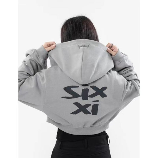 Damen nan cropped Kapuzenpullover im Streetwear-Style mit auffälligem Rückenprint und geripptem Saum EB
