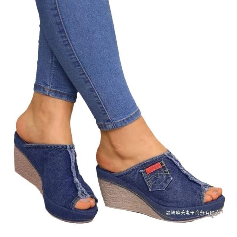Damen Wedge-Sandalen mit offener Zehenpartie und modischem Denim-Design EB