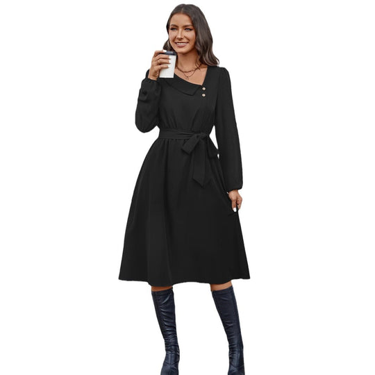 Damen Midikleid mit tailliertem Schnitt und eleganten Knopfdetails EB
