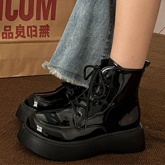 Damen Modische High-Top Stiefel mit robuster Plattformsohle und stylischem Schnürsystem EB