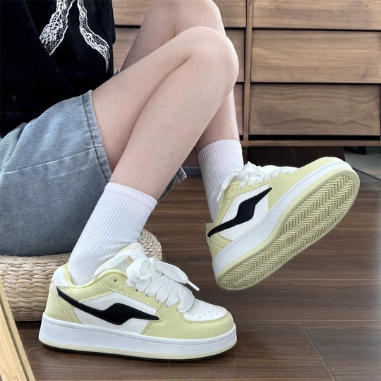 Damen Bequeme Sneaker mit luftiger Sohle EB