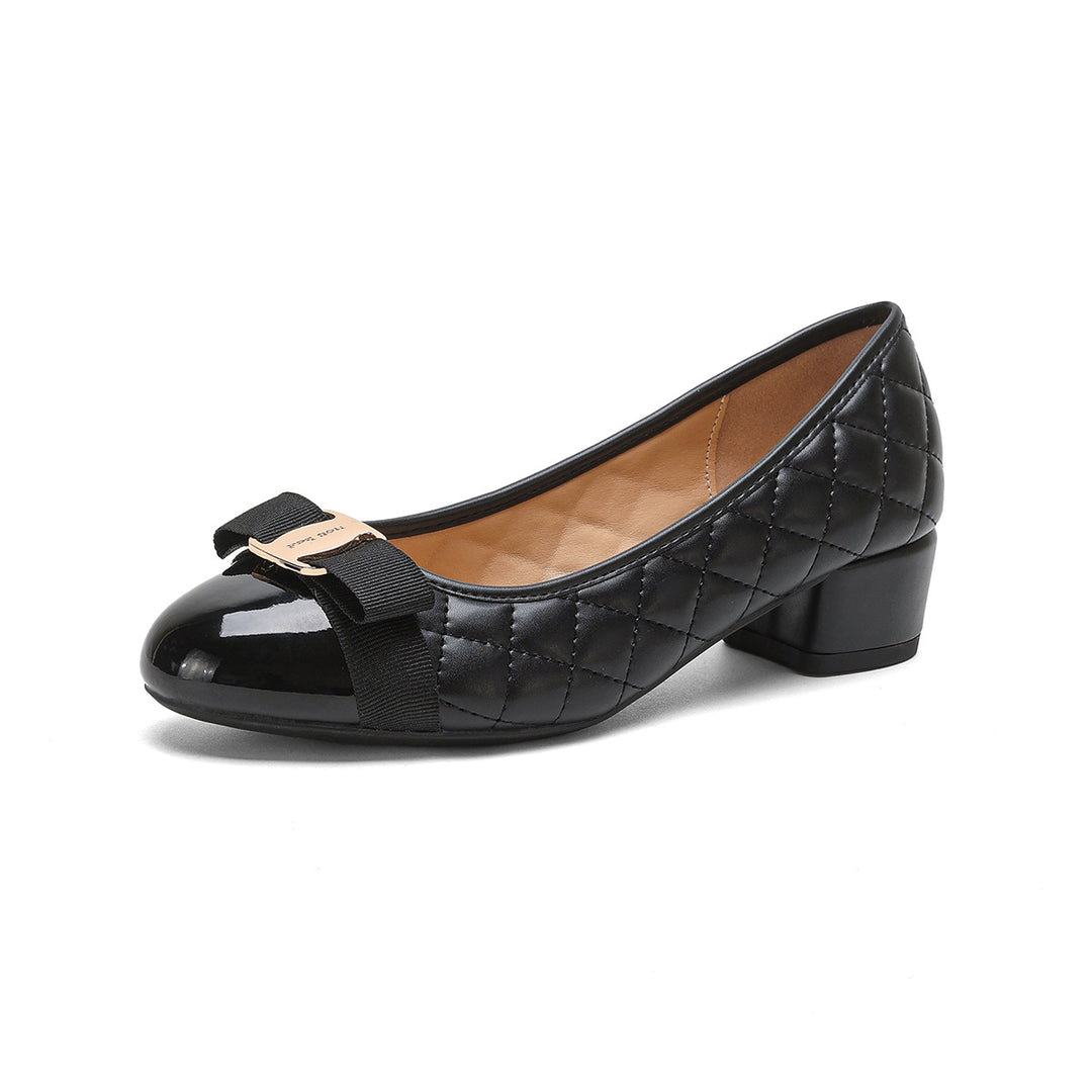 Damen Ballerinas mit elegantem Riemchen und modischer Lackspitze EB