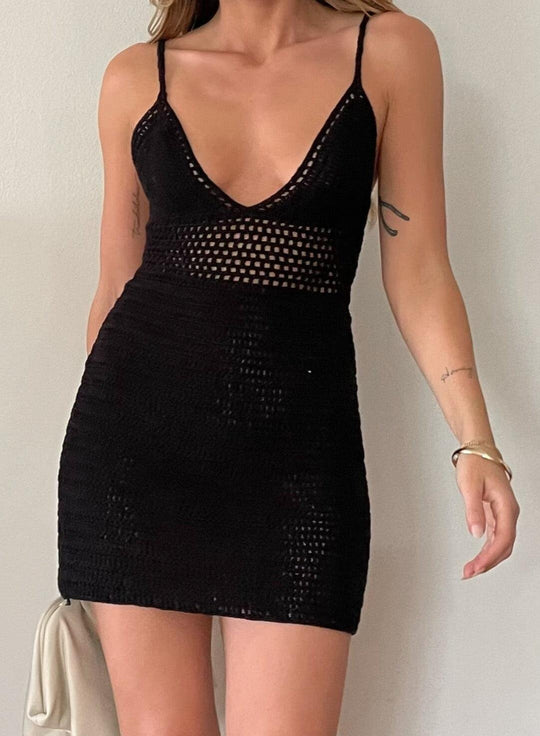 Damen gehäkeltes Minikleid mit tieferem V-Ausschnitt und seitlichen Einsätzen EB