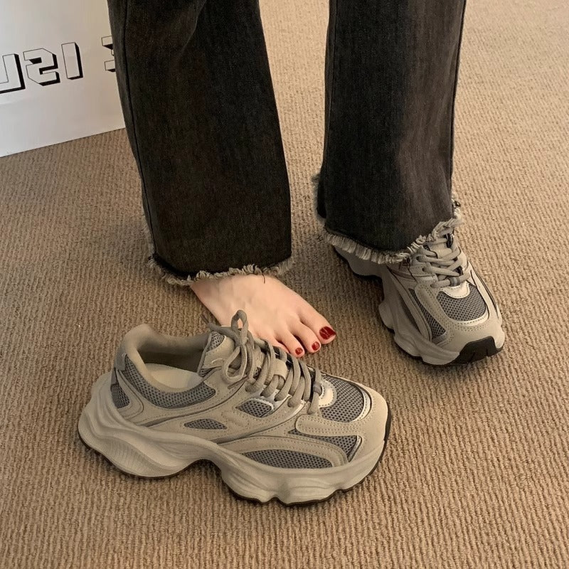 Damen Sportliche Sneakers mit dämpfender Sohle und atmungsaktivem Mesh-Obermaterial EB