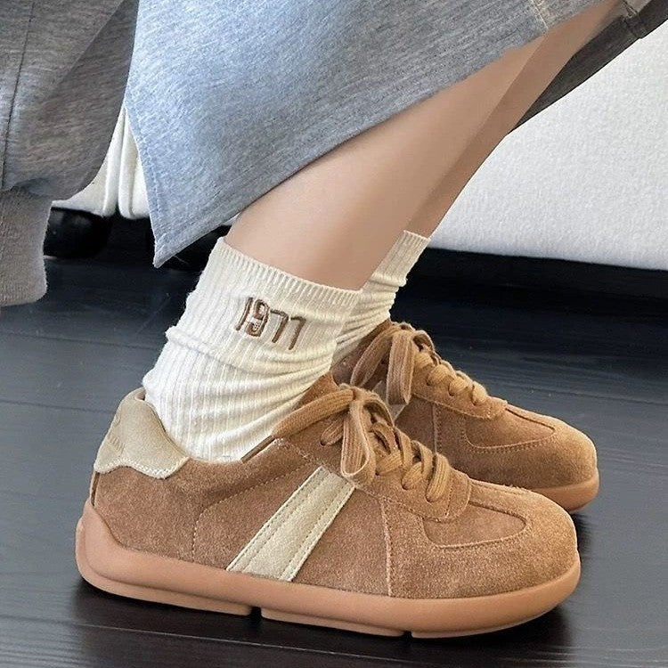 Damen Sportliche Schnürschuhe aus hochwertigem Wildleder mit rutschfester Sohle EB