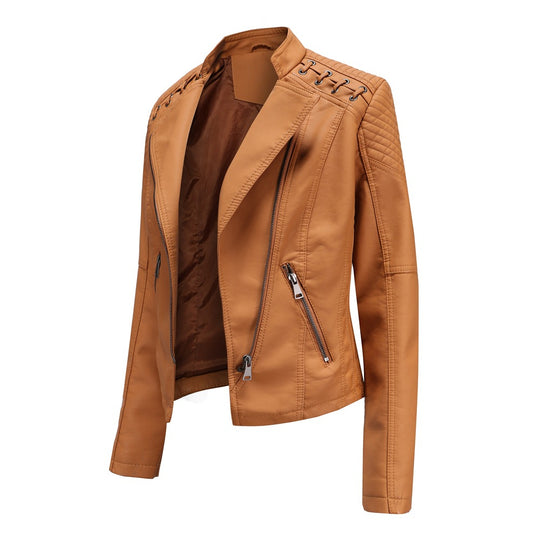 Damen nan taillierte Kunstleder-Bikerjacke mit gesteppter Schulterpartie, asymmetrischem Reißverschluss und Zierösen EB