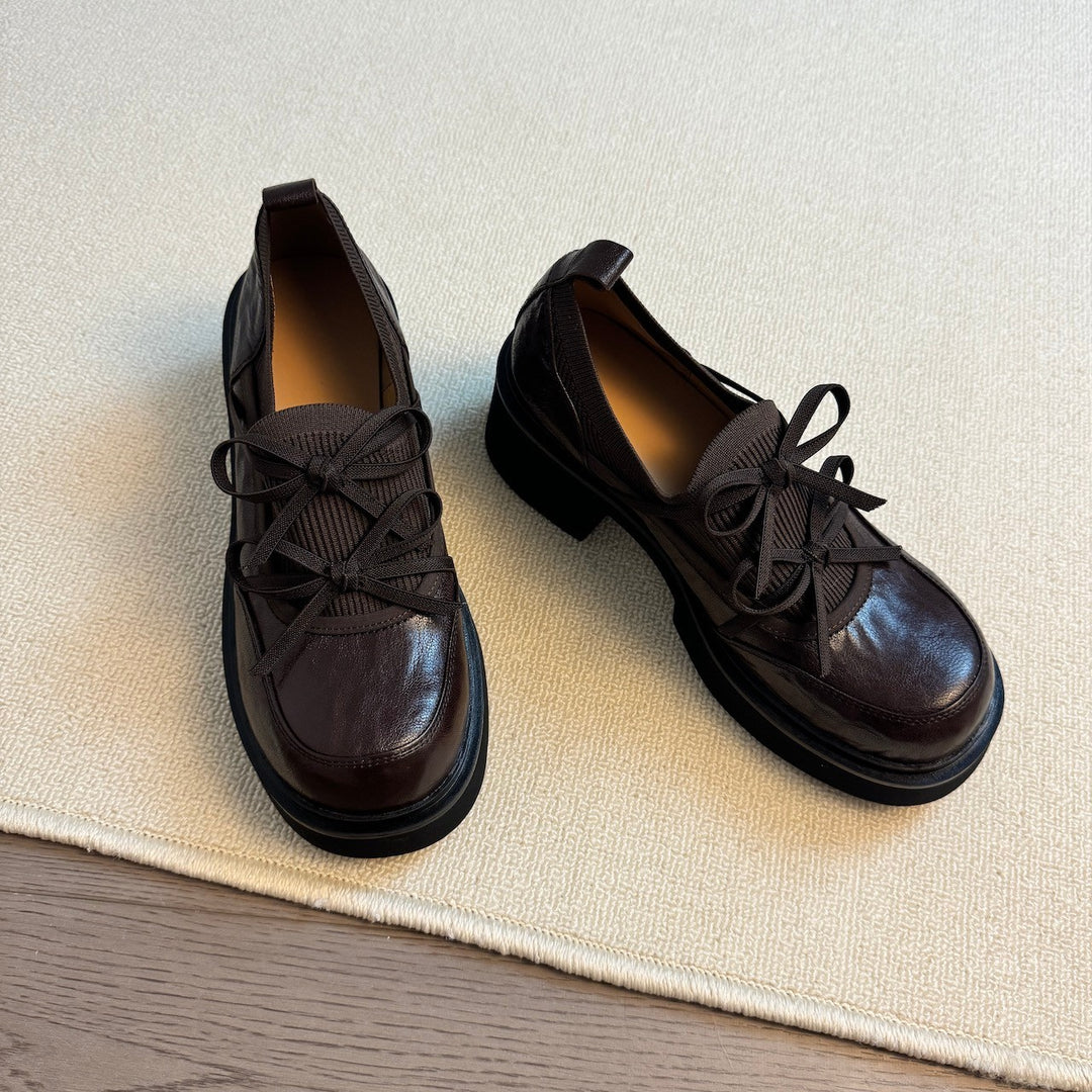 Damen modische und bequeme Slipper mit dekorativen Schnürdetails EB