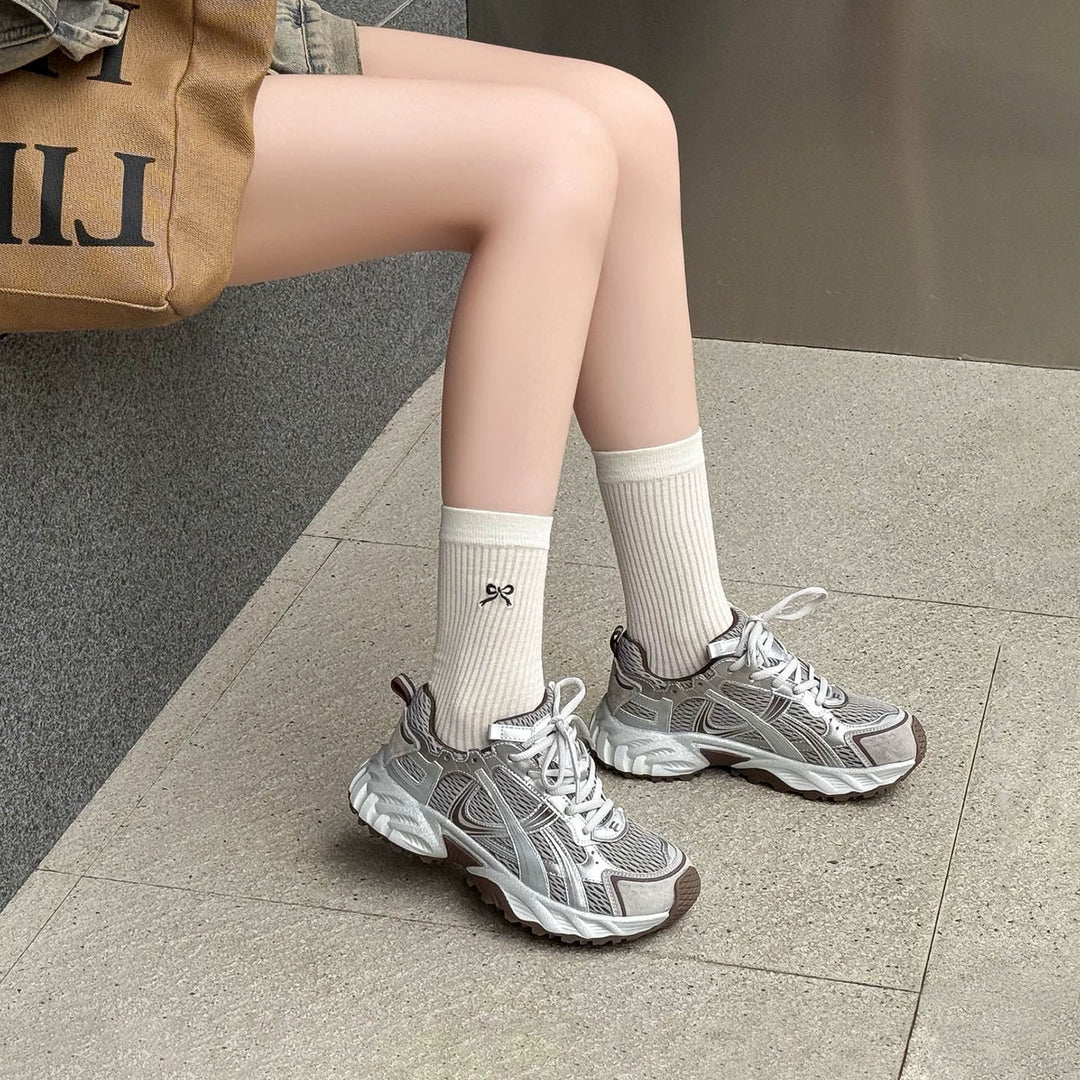 Damen Sportliche Sneakers mit atmungsaktiver Mesh-Oberfläche und robustem Profil EB