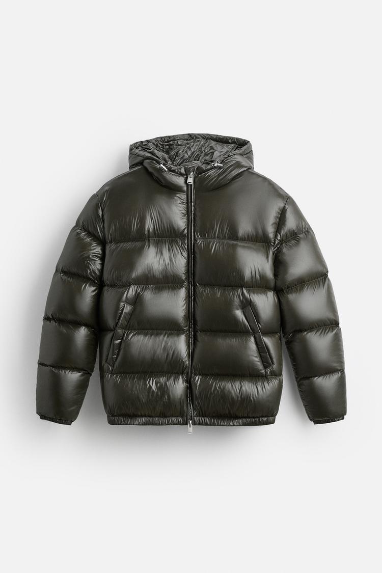 Damen nan glänzende Steppjacke mit Kapuze wattierter Thermofüllung und geradem Komfortschnitt EB