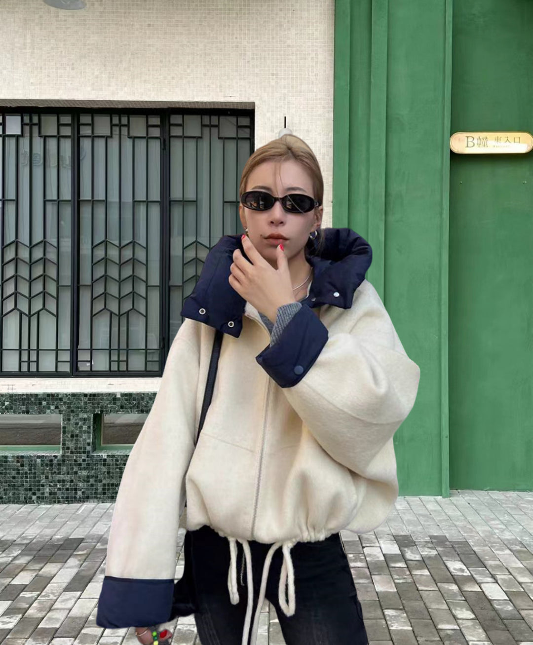 Damen Oversized Sweatjacke mit voluminösen Ärmeln und bequemen Taschen EB