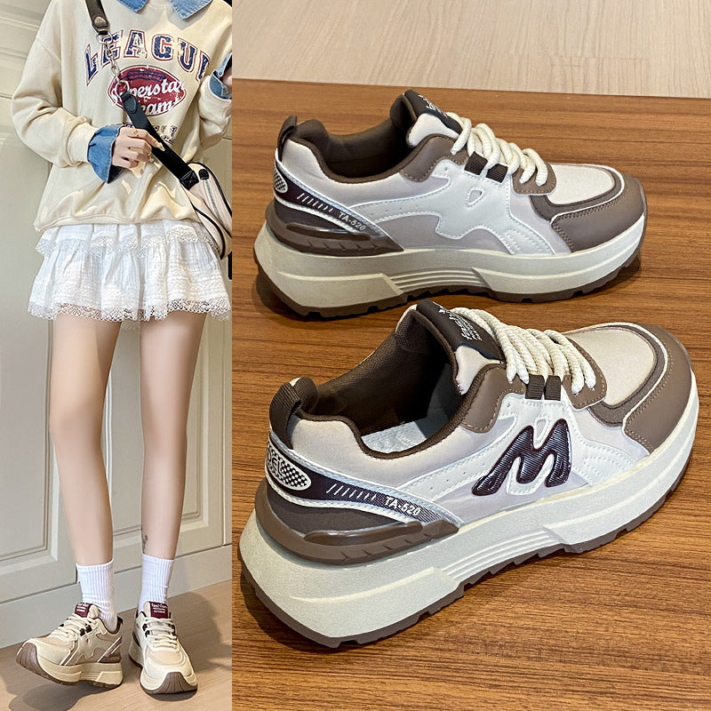 Damen Sportliche Sneakers mit mehrschichtigem Design und dämpfender Laufsohle EB