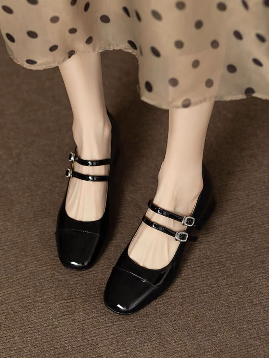 Damen Ballerina-Schuhe mit doppelt verstellbarem Riemchen und bequemer Sohle EB