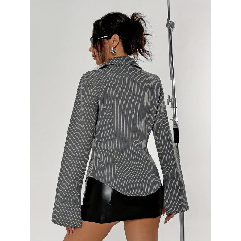 Damen Elegante Hemdbluse mit gestreiftem Design und weit ausgestellten Ärmeln EB