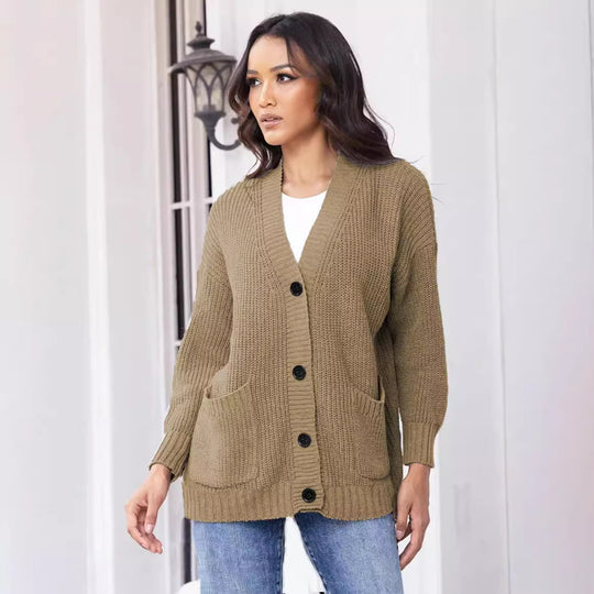 Damen Strickjacke mit großen Taschen und klassischem Knopfverschluss EB