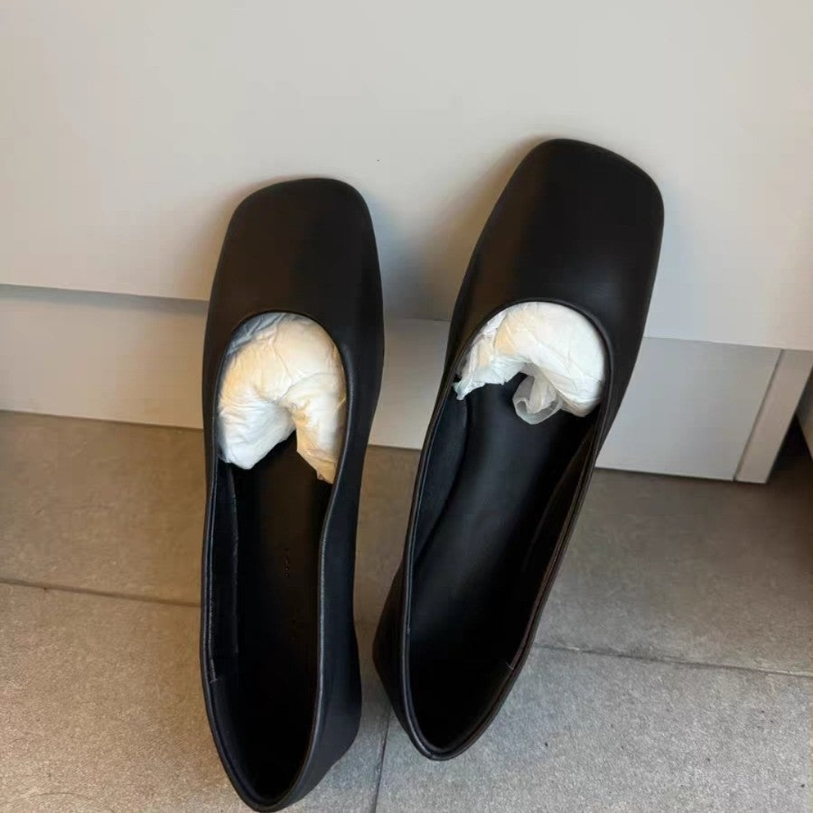 Damen Ballerinas mit quadratischer Zehenform und glänzender Oberfläche EB