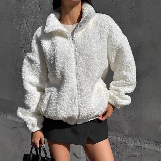 Damen Teddyjacke mit hohem Kragen und voluminösen Ärmeln EB