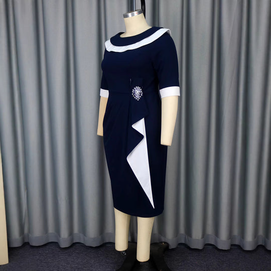 Damen Elegantes Kleid mit kontrastierenden Rüschendetails EB