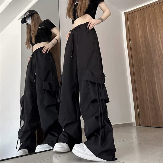 Damen Cargo-Hose im urbanen Stil mit weitem Schnitt und praktischen Seitentaschen EB
