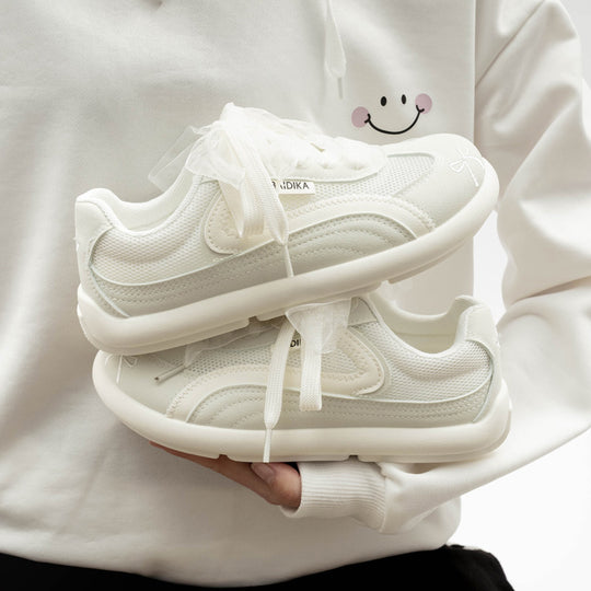 Damen Sneaker mit innovativem atmungsaktivem Obermaterial EB