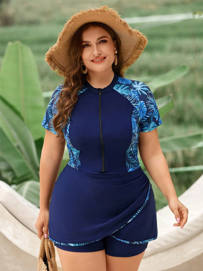 Damen modischer Schwimmanzug mit kurzem Rock EB