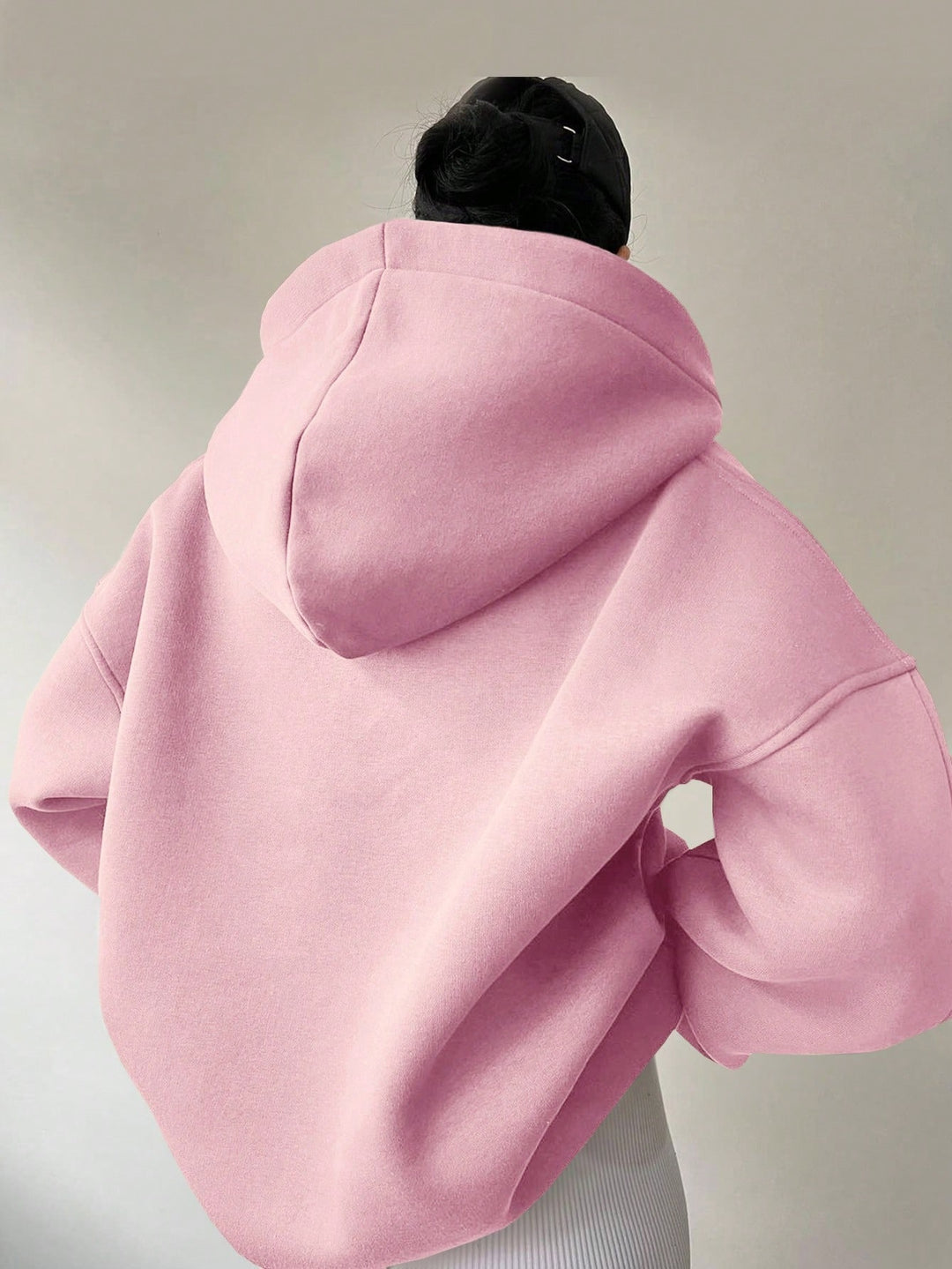 Damen Oversized Hoodie mit kurzem Kragen und praktischen Seitentaschen EB
