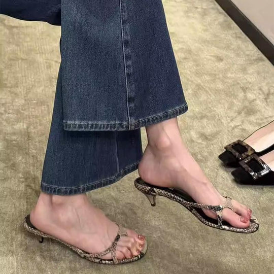 Damen Zehentrenner-Sandalen mit modischem Schlangenleder-Design und elegantem Absatz EB
