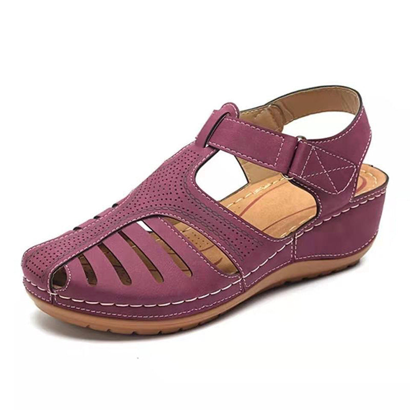 Damen Bequeme orthopädische Sandalette mit geschlossener Zehenpartie und verstellbarem Klettverschluss EB