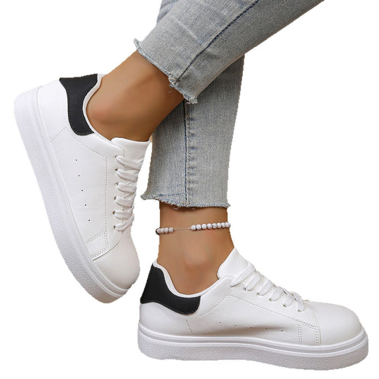 Damen Sneakers mit sportlichem Design und atmungsaktiver Sohle EB