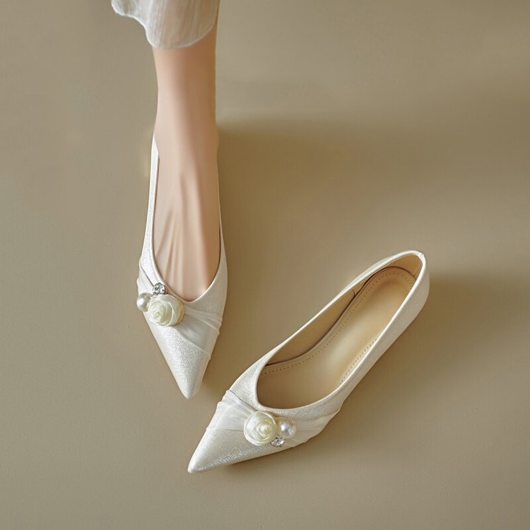 Damen elegante Ballerinas mit floralem Dekor und feinem Satin EB