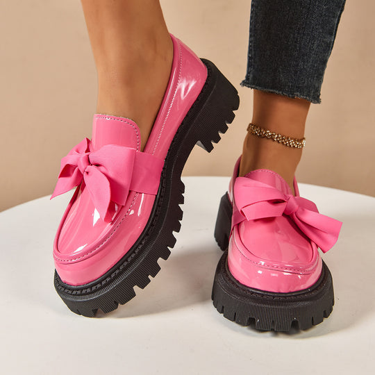 Damen Glänzende Plateau-Loafer mit übergroßer Zierschleife und grober Profilsohle EB