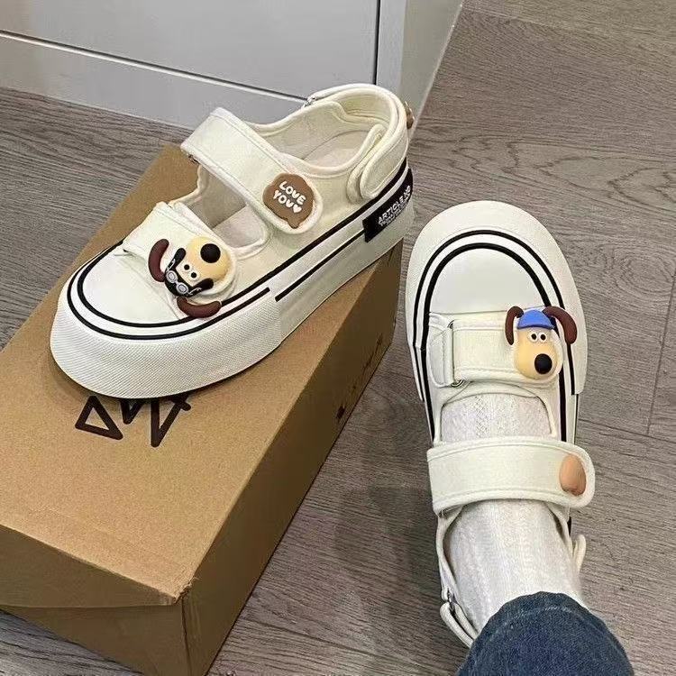 Damen Spielend inspirierte Sneakers mit strapazierfähigem Obermaterial und praktischem Klettverschluss EB