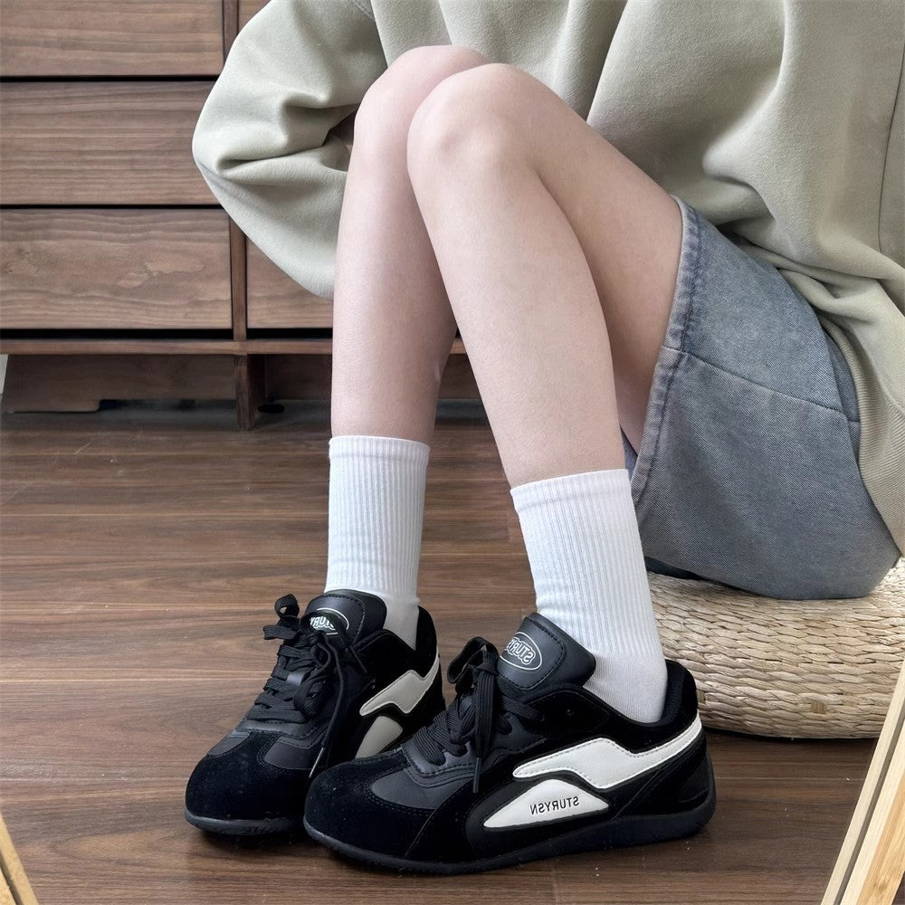 Damen Sportliche Sneakers mit atmungsaktiver Sohle und modischer Akzentuierung EB