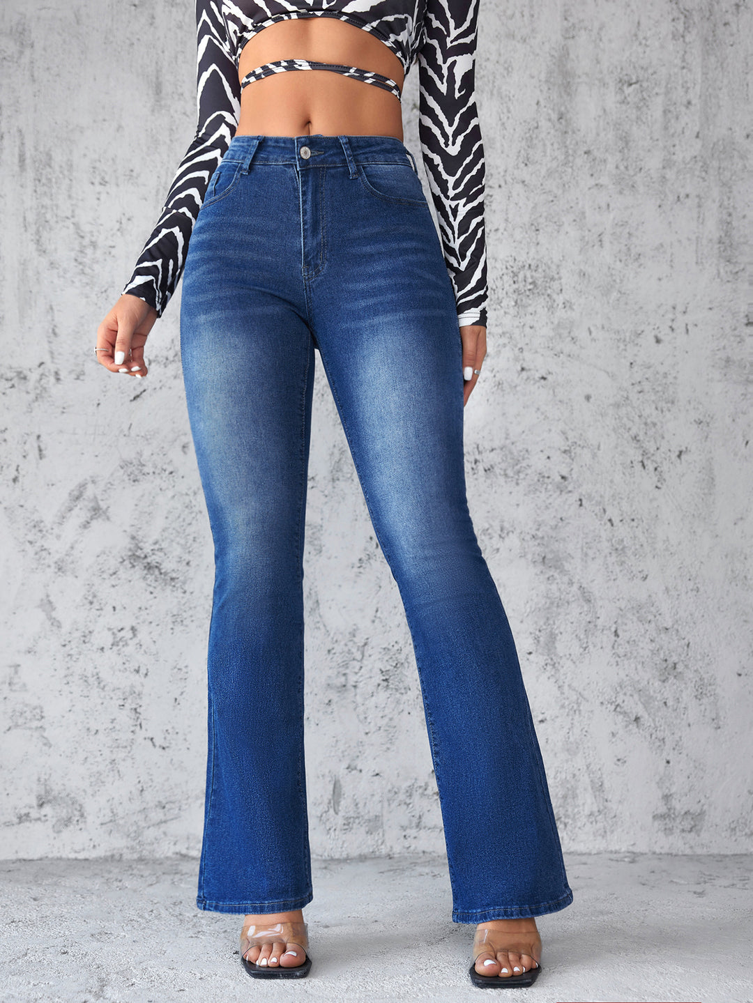 Damen Flared Jeans mit hohem Bund und vintage Charakter EB