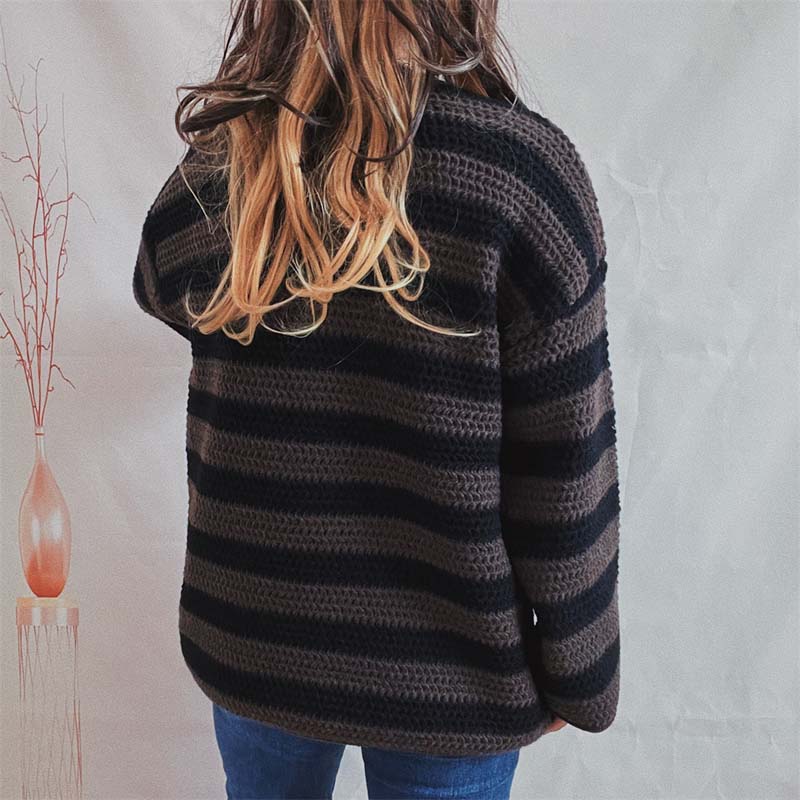 EB | Gestreifter Strickpullover Mit Sanften Farben