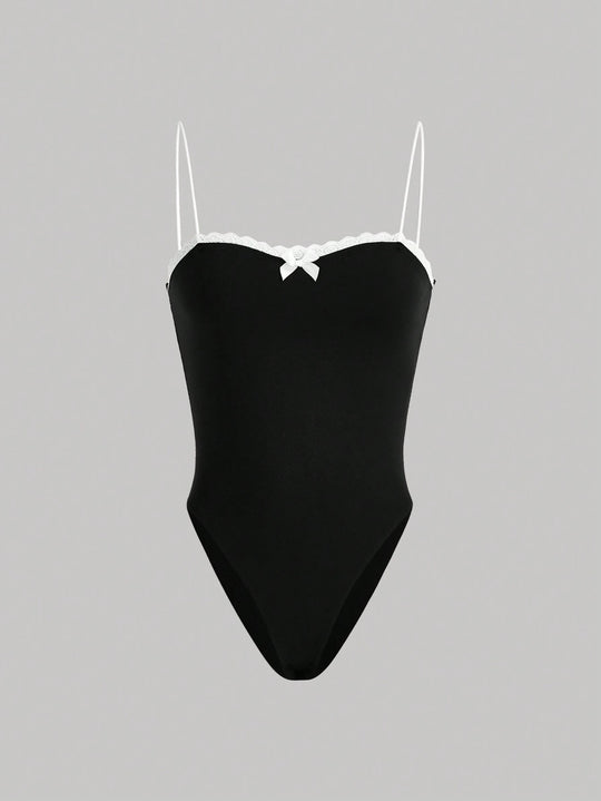 Damen eleganter Badeanzug mit Spitzenrand und Trägern EB