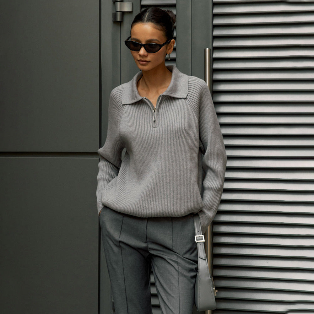 Damen Gemütlicher Feinstrickpullover mit Kängurutasche und Kragen EB