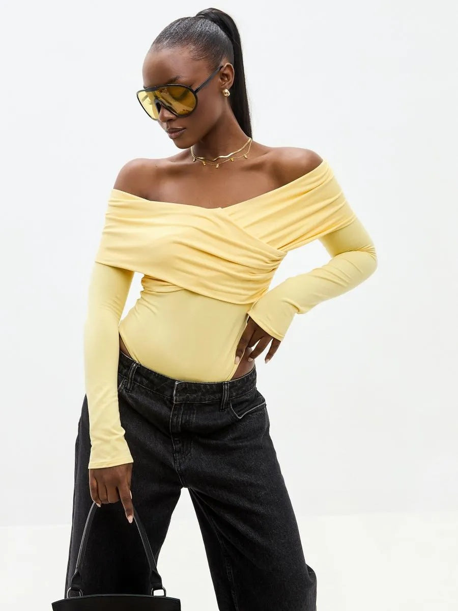 Damen Body mit schulterfreiem Design und drapierten Ärmeln EB