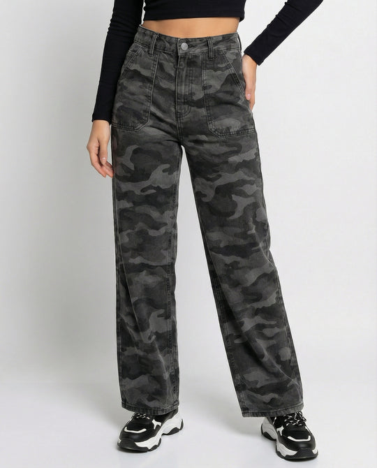 Damen extraweite Camouflage-Palazzohose mit hohem Bund, tiefem Schritt und aufgesetzten Gesäßtaschen EB