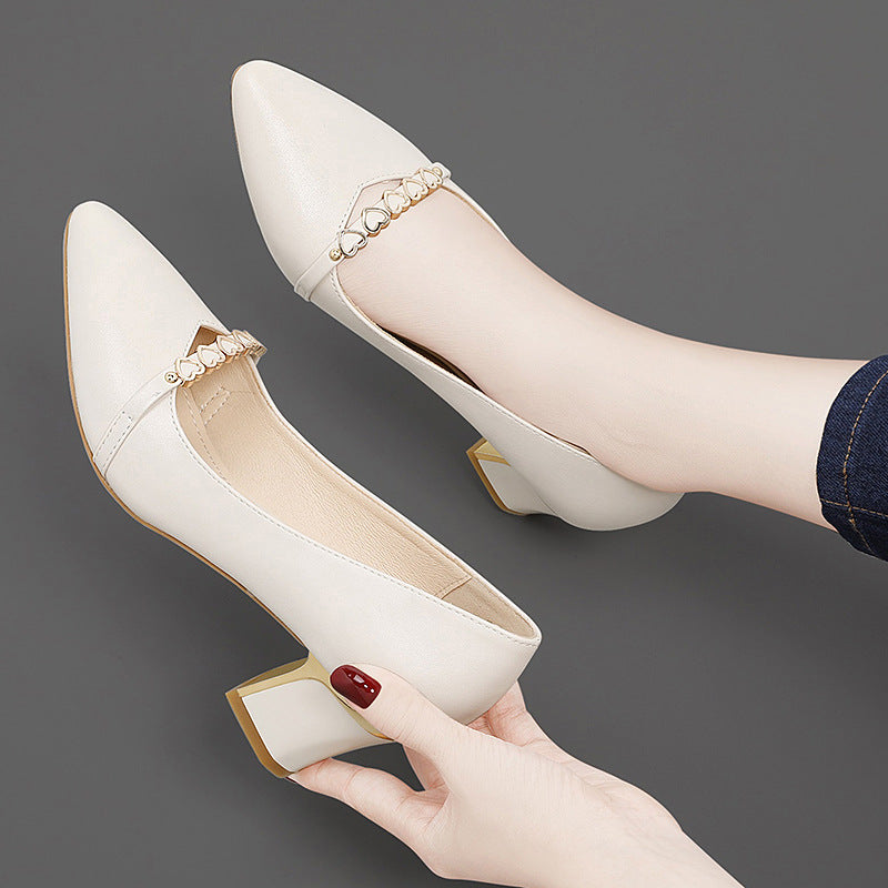 Damen Elegante Pumps mit trendy Absatz und modischem Schmuckdetail EB