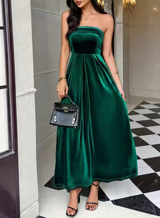 Damen Maxikleid mit schulterfreiem Schnitt und fließendem Satinmaterial EB