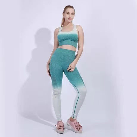 Damen Sportliches Fitness-Set mit atmungsaktivem Material und hoher Flexibilität EB