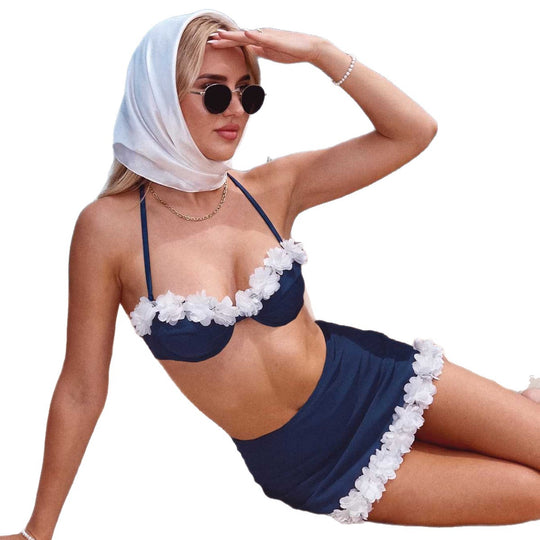 Damen Bikini mit femininem Blumenapplikationen EB