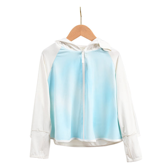 Damen leichte Sportjacke mit Kapuze und dezentem Motiv EB