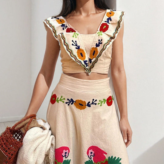 Damen Ethno-Inspiriertes Maxikleid mit Buntem Stickdesign und Volant EB
