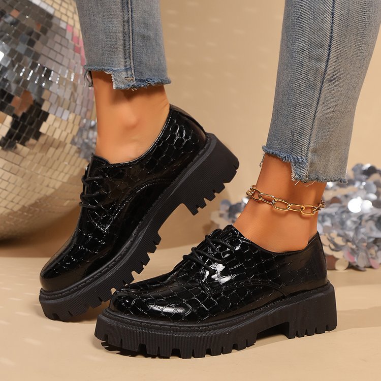 Damen Schnürschuhe im modischen Krokodilleder-Look mit robustem Profilsohle EB