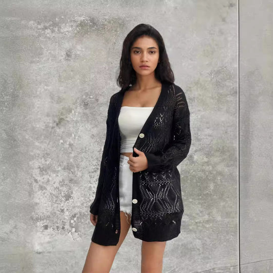 Damen Strickjacke mit luftiger Lochmusterung und schönen Knöpfen EB