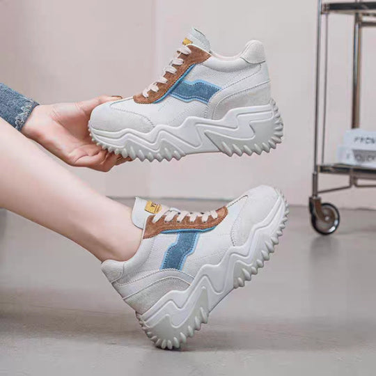 Damen Chunky Sneakers mit ergonomischer Sohle und modischen Akzenten EB