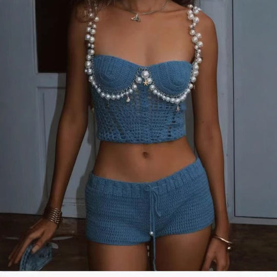 Damen Kuscheliges Häkeloberteil mit perlenbesetztem Träger und Shorts EB