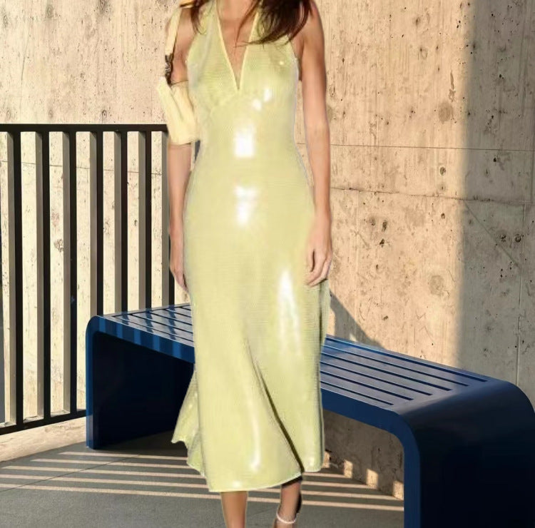 Damen Elegantes Midi-Kleid mit schimmerndem Obermaterial und V-Ausschnitt EB