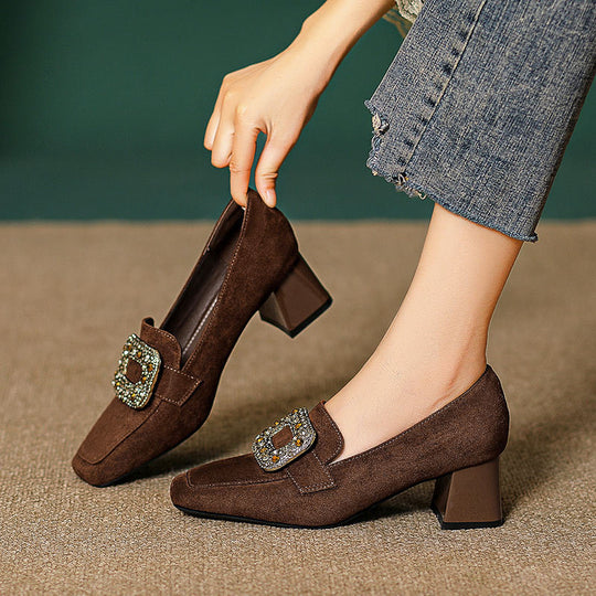 Damen Luxuriöse Blockabsatz-Pumps mit funkelnder Schnallenapplikation EB